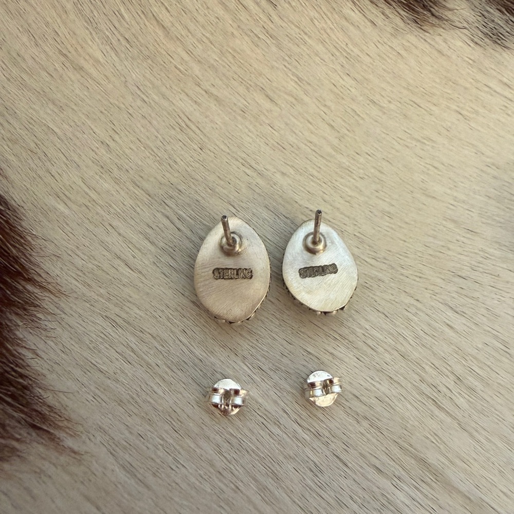 ❤️ Sonoran Gold Turquoise Navajo Style Brushed Sterling Stud Earrings .62”L - Picture 4 of 12